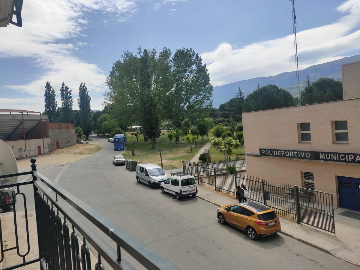 Navaluenga * Navaluenga