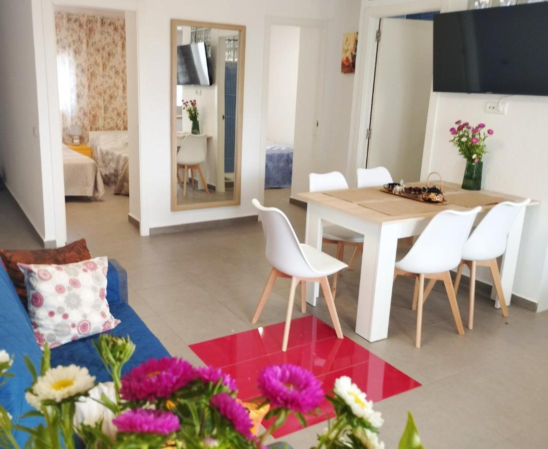 Cozy And Sunny Two Bedroom La Mata Beach Apartamento