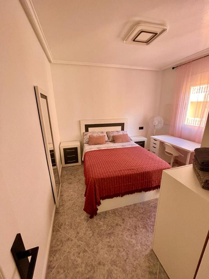 Capitan Friday Apartment