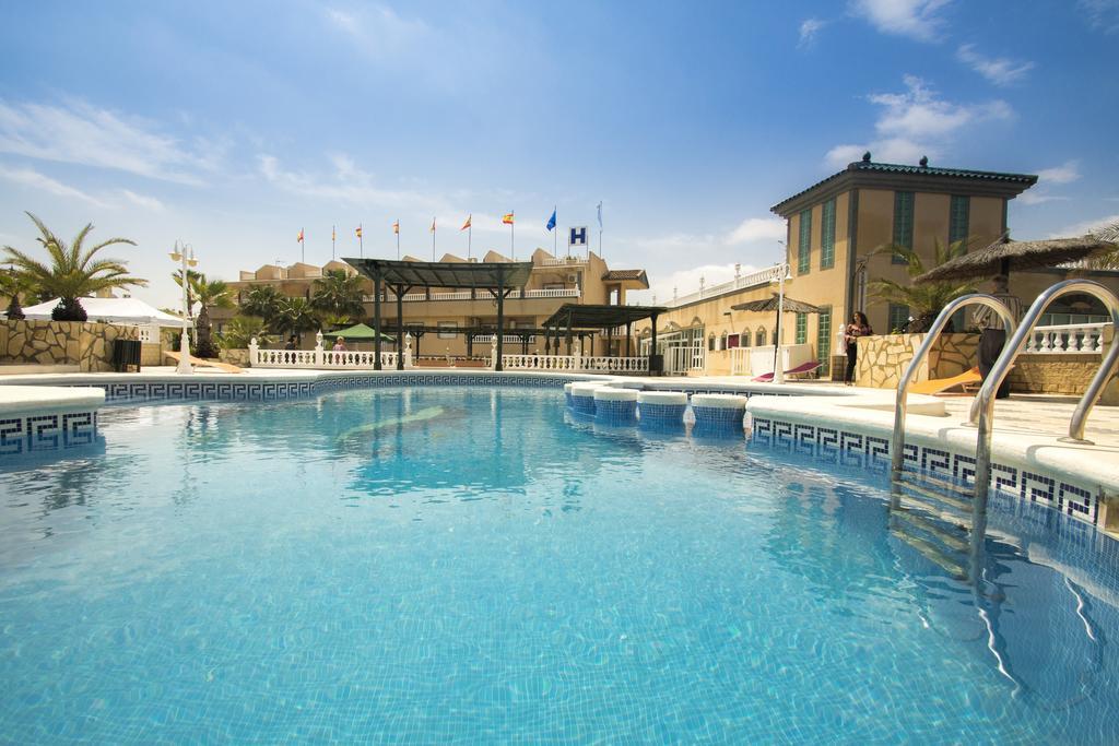 Costa Blanca Apartahotel 3*