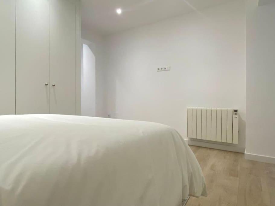 Estudio A Estrenar Totalmente Nuevo En Camelias. Apartamento Vigo
