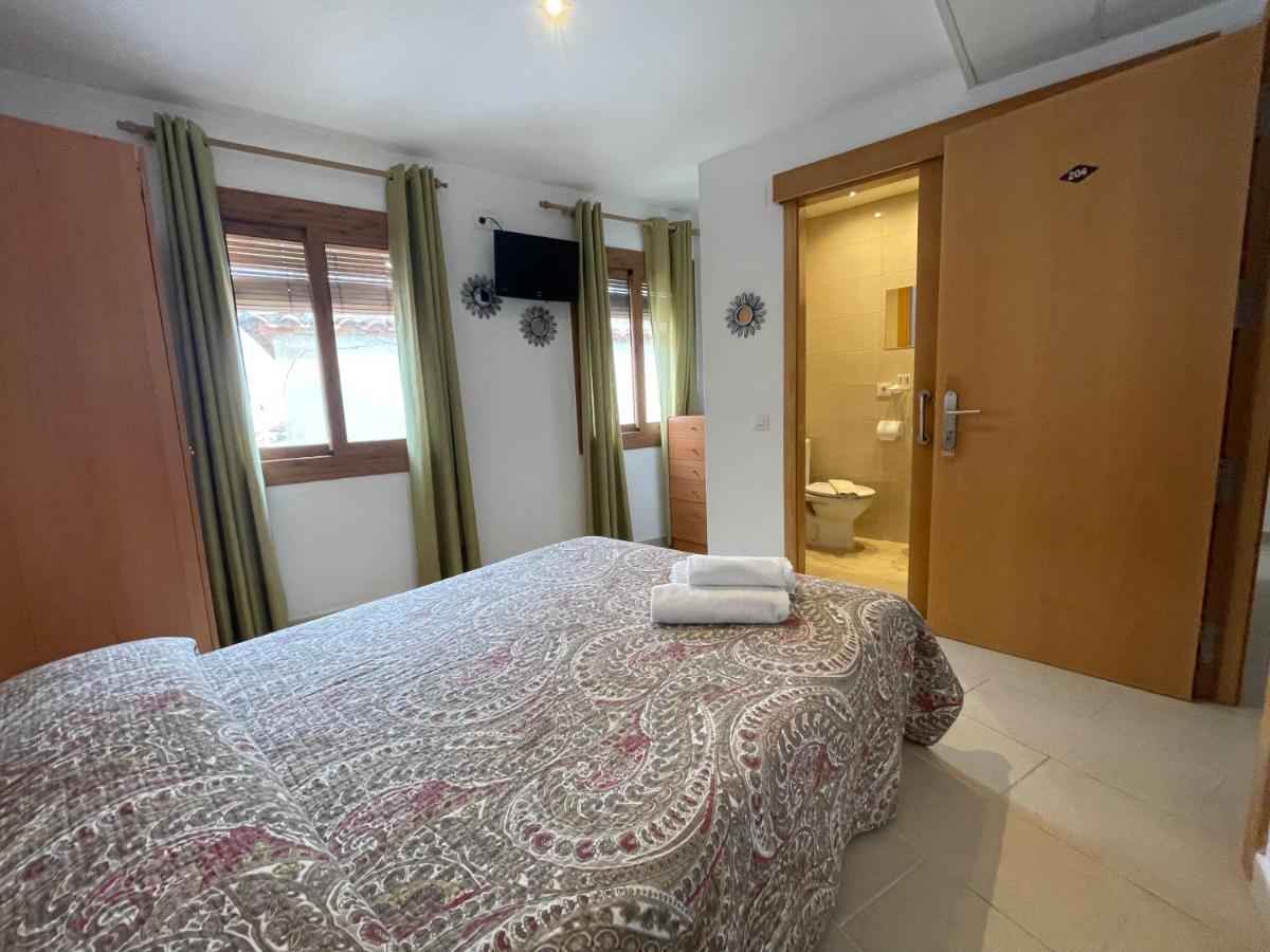 P&r Hostals Codolar Guest house *