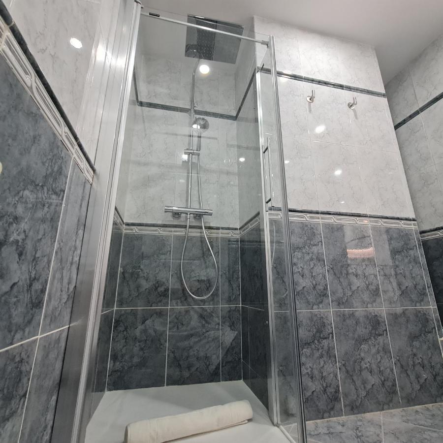 Moderna Casa De Lujo Con Jacuzzi En El Jardin Holiday home