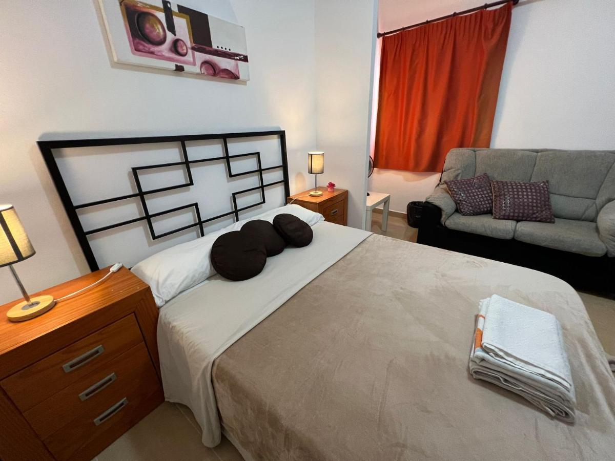 Homestay Alcamar Alquiler De Privadas Con Bano Compartido Y Areas Comunes