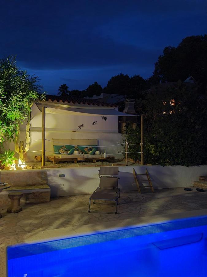 Private Mit Eigenem Pool Unter Palmen *