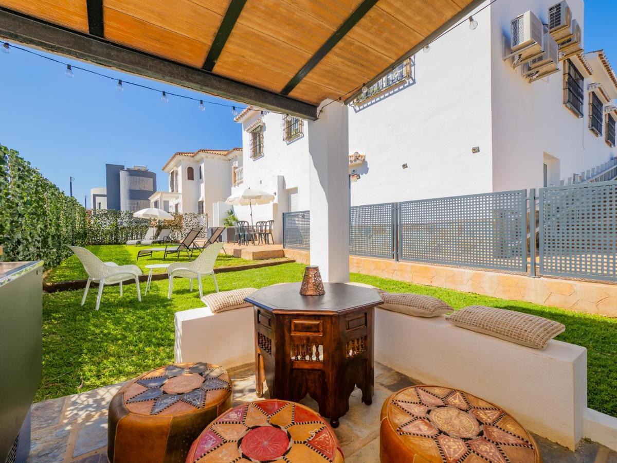 Guest house Cubo's William's Sunny 4 With Breakfast Torre de Benagalbon