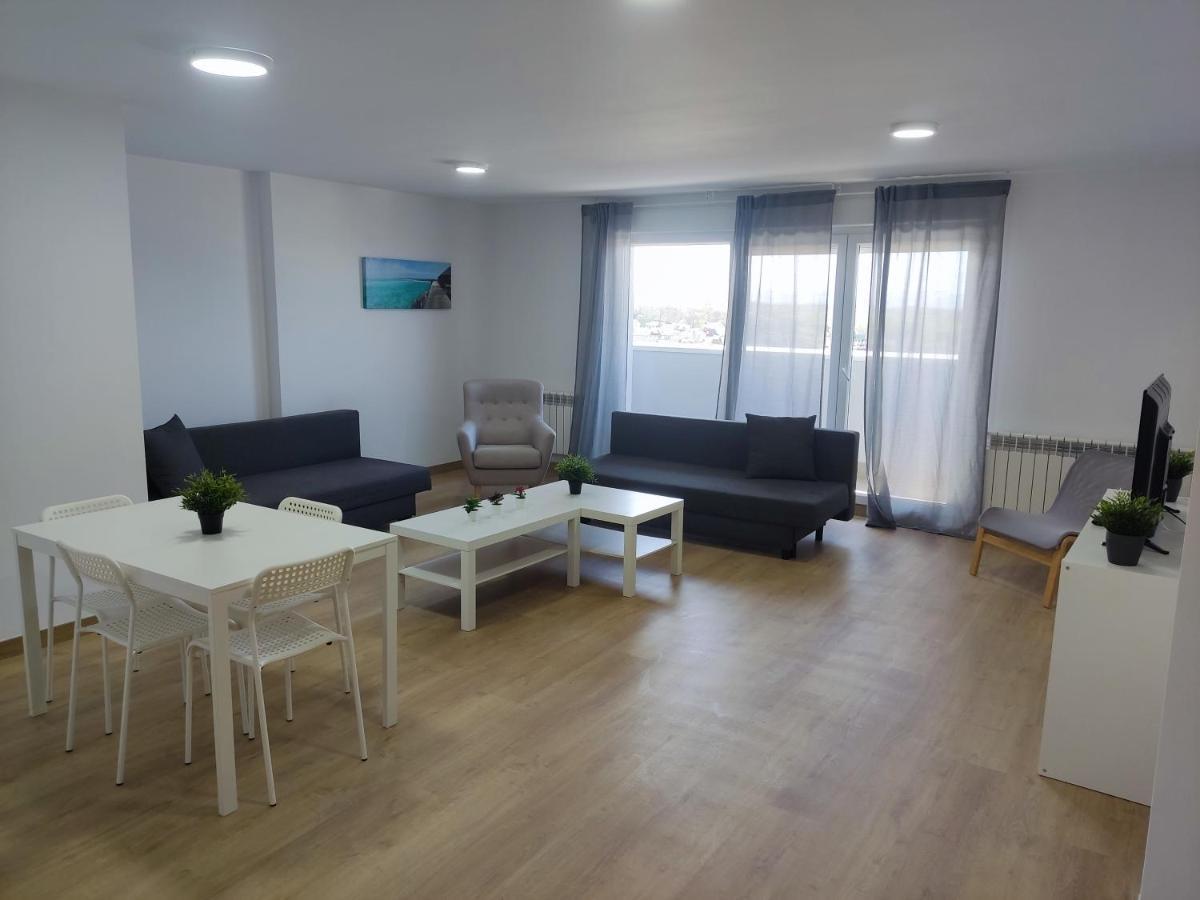 Apartamento Turistic Apts Rosalia De Castro