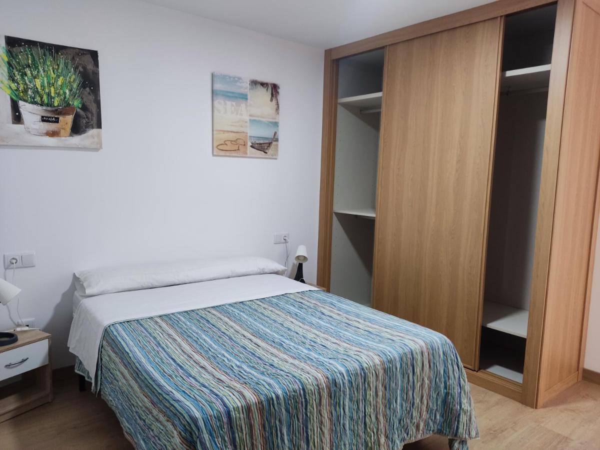 Turistic Apts Rosalia De Castro Apartamento