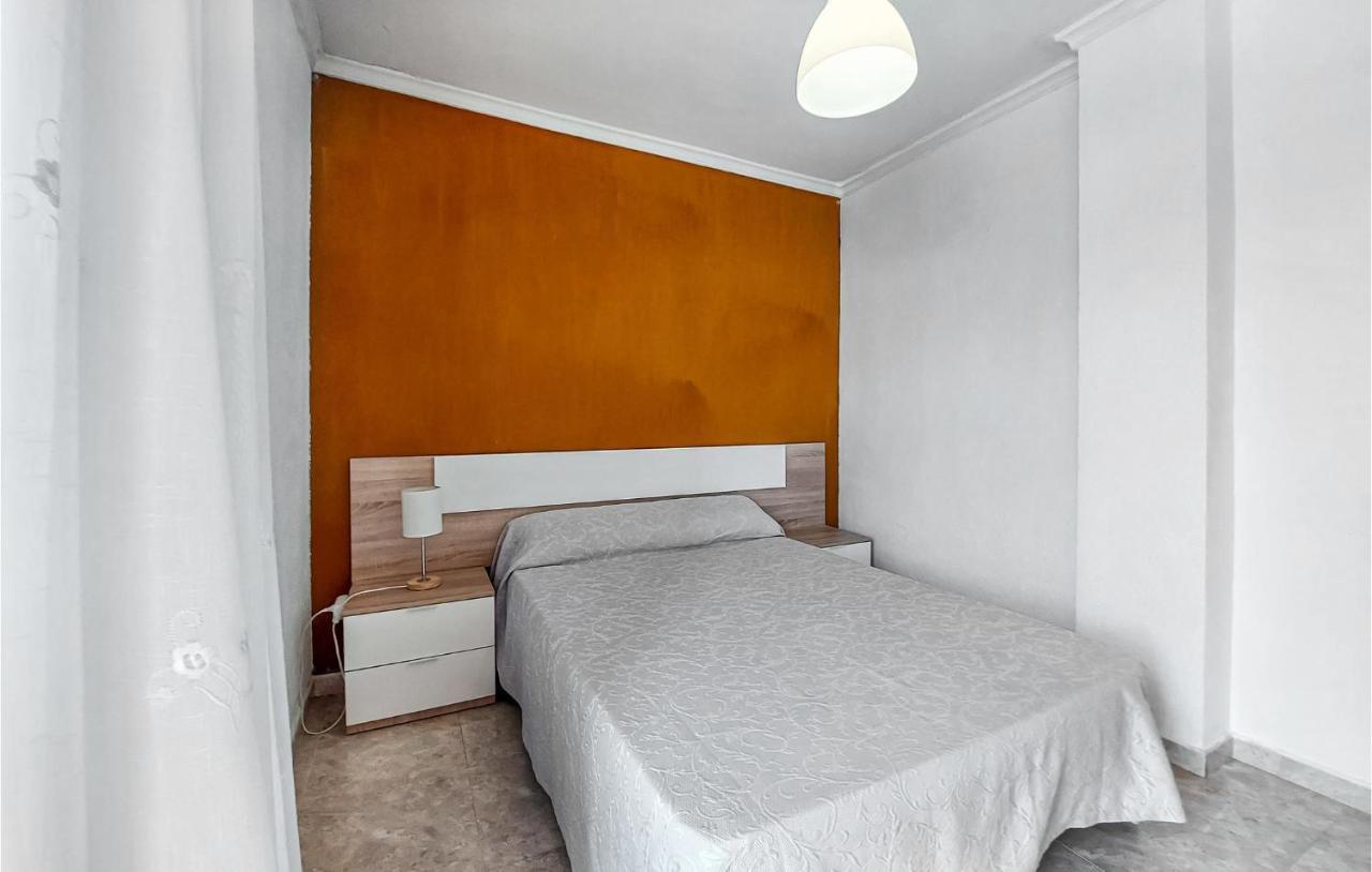 Lovely In With Kitchen Apartment *