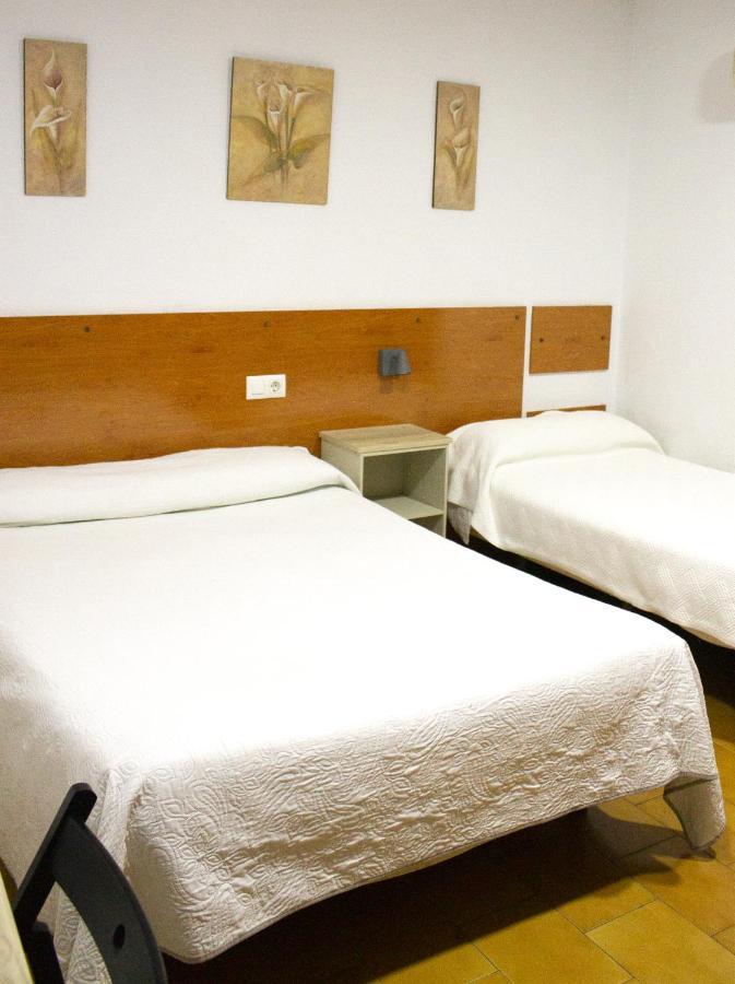 Hostal Villa 2*