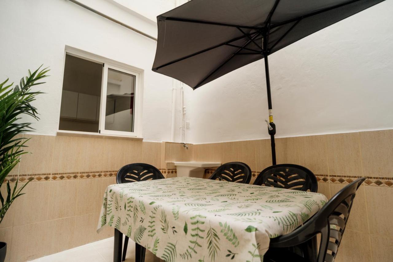 And Student House Guest house *