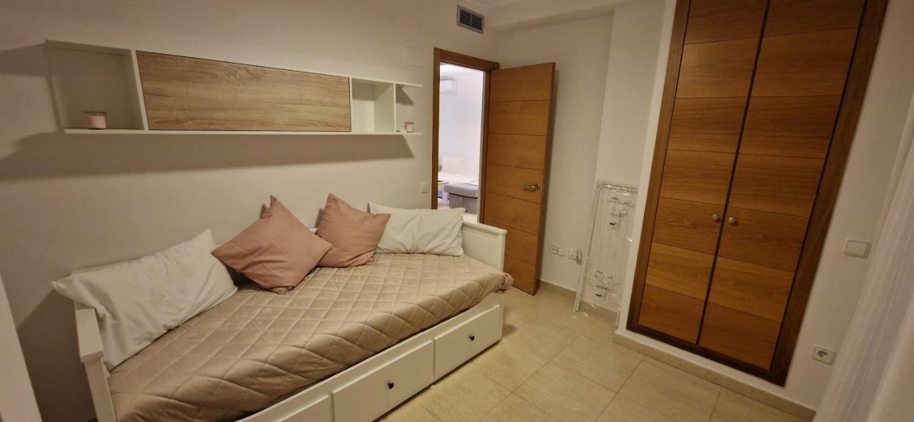 Apartamento Planta Baja Con Piscina