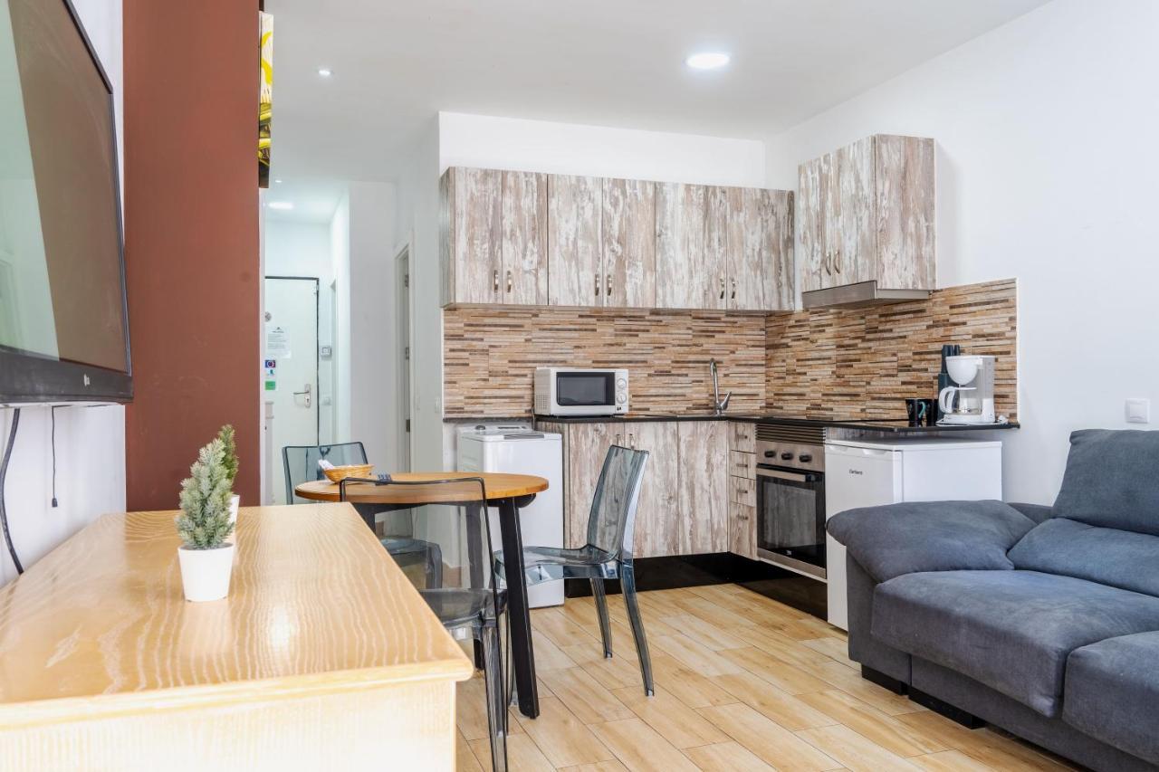 403 Vista Mar Con Balcon Apartment