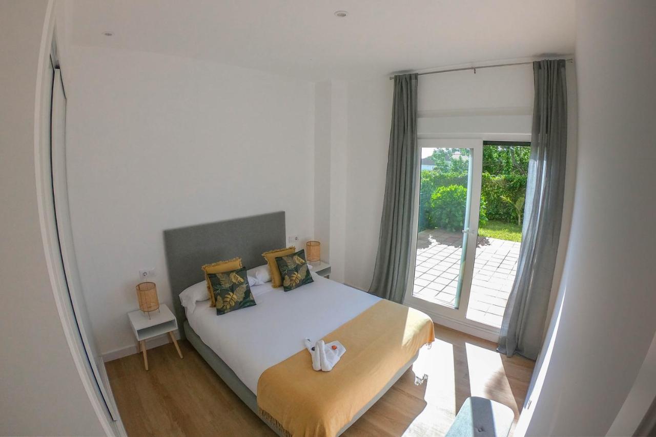 Costaserenasuites Guest house