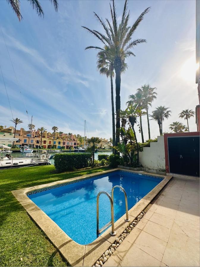 Holiday home Casa Arlequin