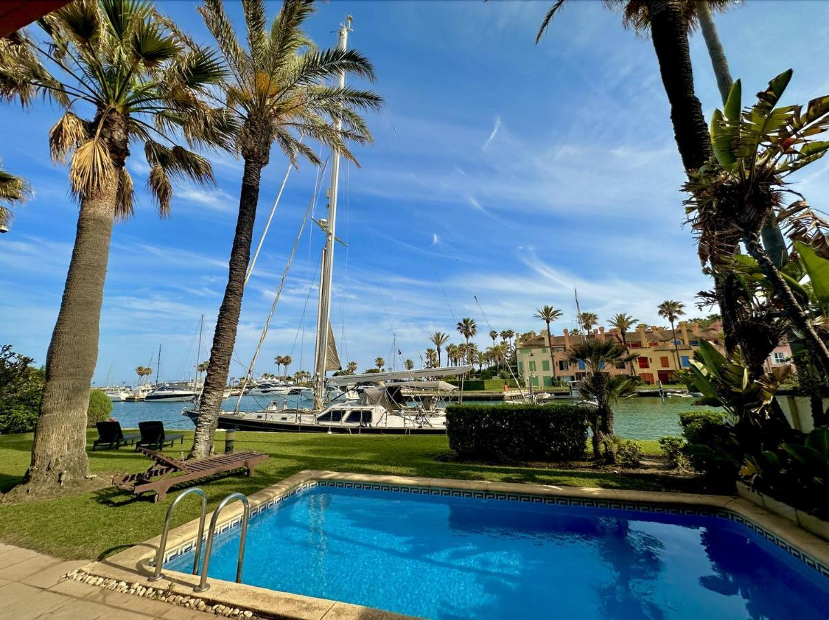 Holiday home Casa Arlequin