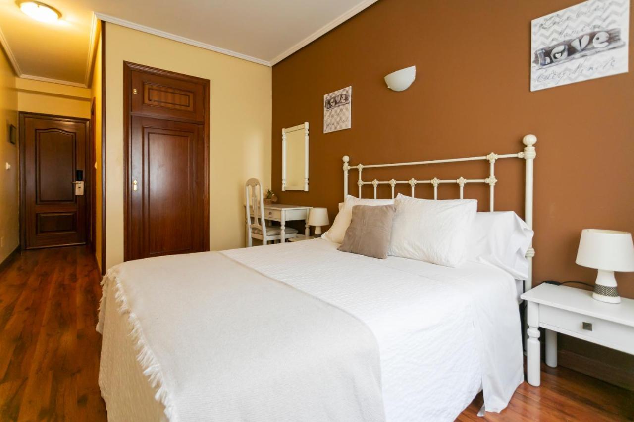 América 2* Ferrol
