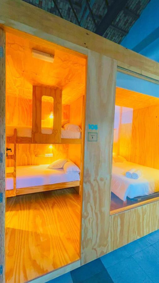 Hostal Area Surf House Muros