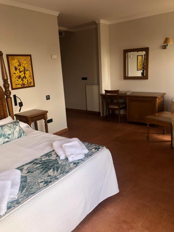 Hotel La Parada Del Cid 4*