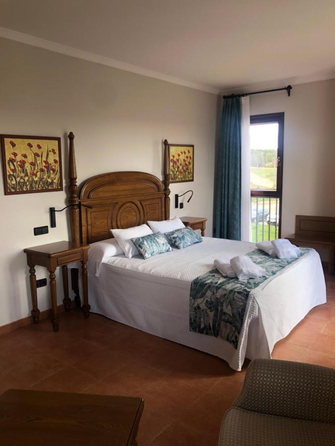 Hotel La Parada Del Cid 4*
