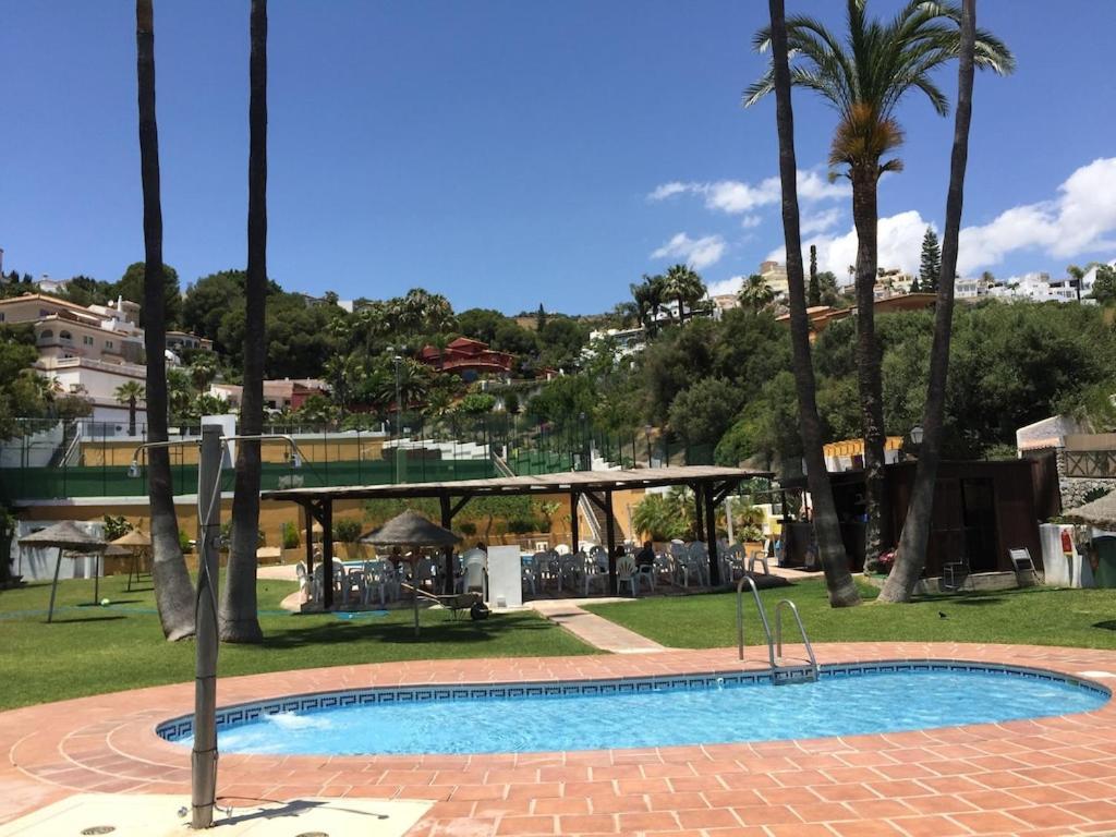 La Torrecica, Con Caracter Andaluz Y Magnificas Vistas Al Mar Y Sierra Nevada Salobreña