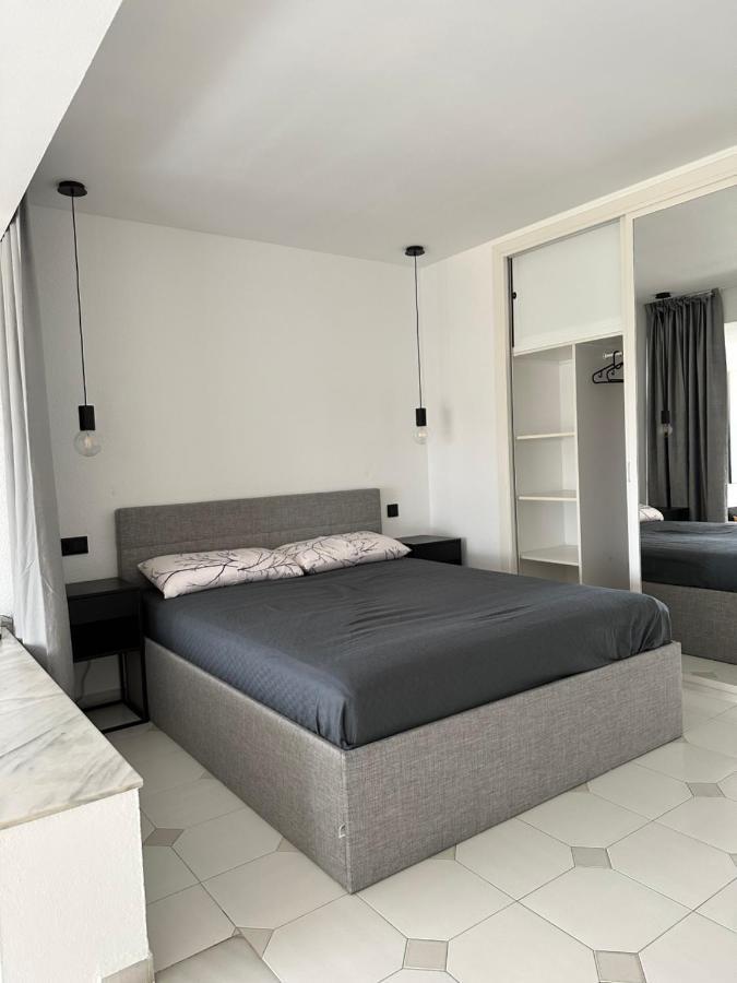 J&m Miraflores Apartamento *