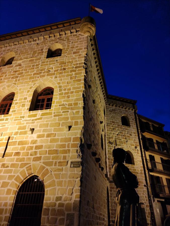 Gure Torrontero, Aparcamiento Gratuito Cercano