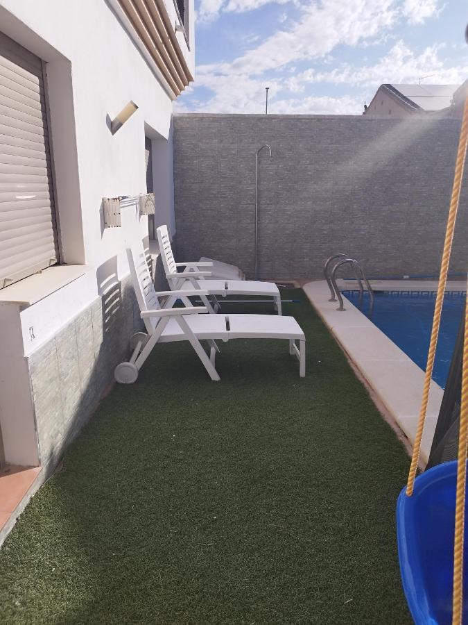 La Mancheguita: Family With Pool And Bbq In Madrigueras Holiday home *