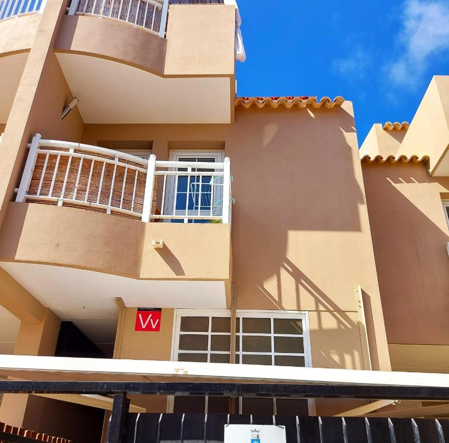 Small Apartment, Adeje House Wifi Free Сasa de vacaciones *