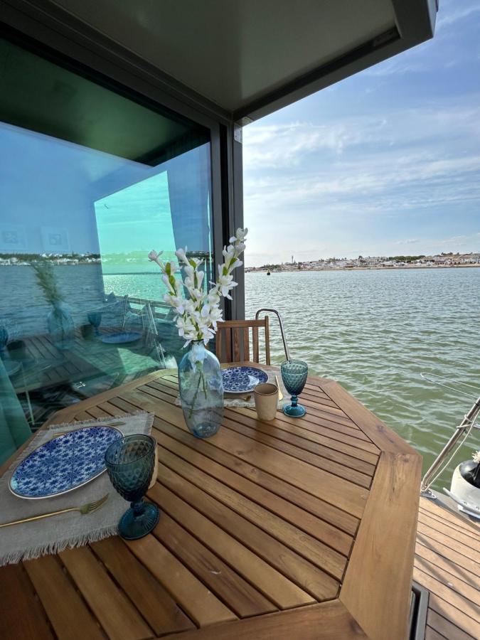 Casa Barco Miamar Botel *