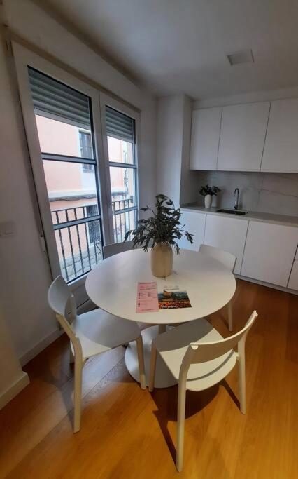 Apartamento Logrono: En Centro Historico. *