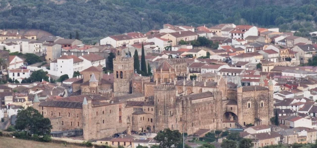 Turistico El Rincón De La Pernila * Guadalupe (Extremadura)