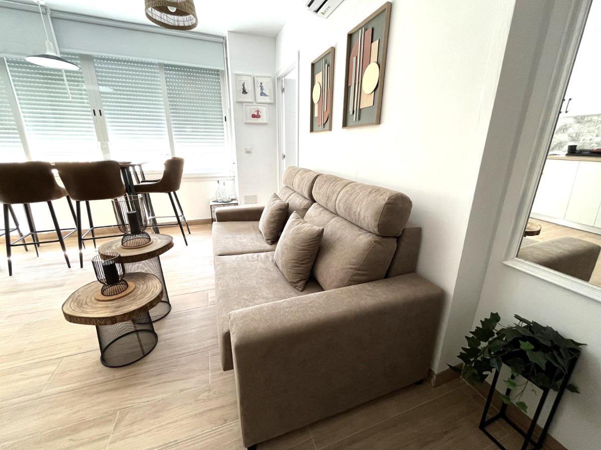 Apartment Cg630 - Nuevo - 1 Dorm - Vistas Lateral Al Mar - Wifi - Centro A 50 Metros, Playa A 650 Metros Torremolinos