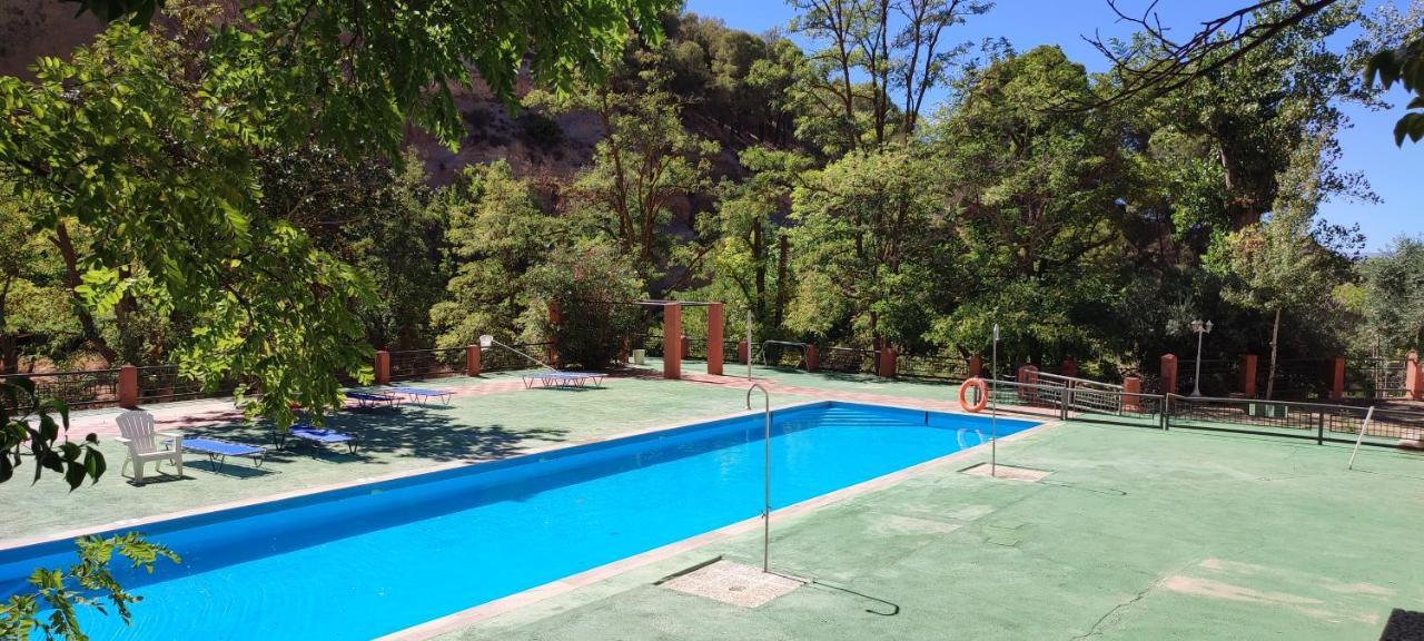 Casas Cueva Y Cortijo La Tala En 2* Guadix