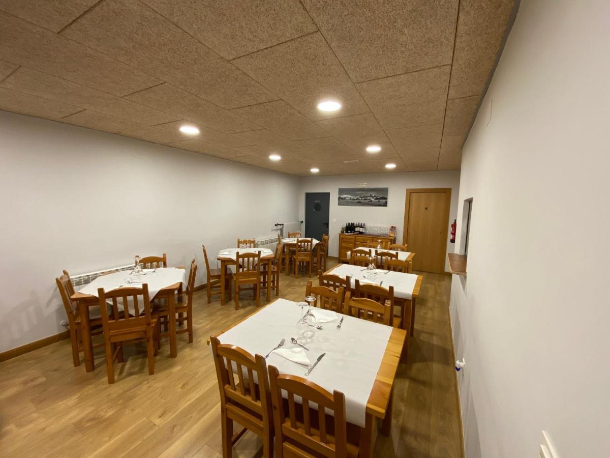 Hostal El Camino De Santovenia *