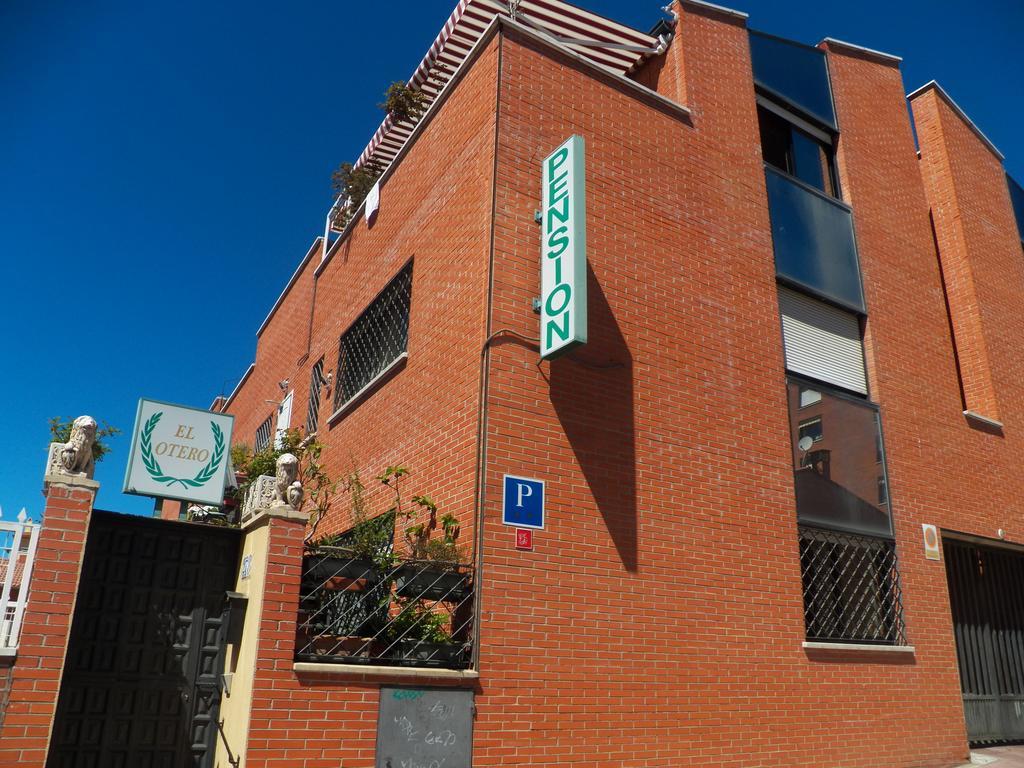 Pensión El Otero 2*