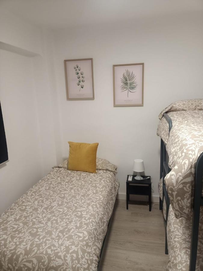 Apartamento—centro Parking Gratis Grupos Apartment Malaga