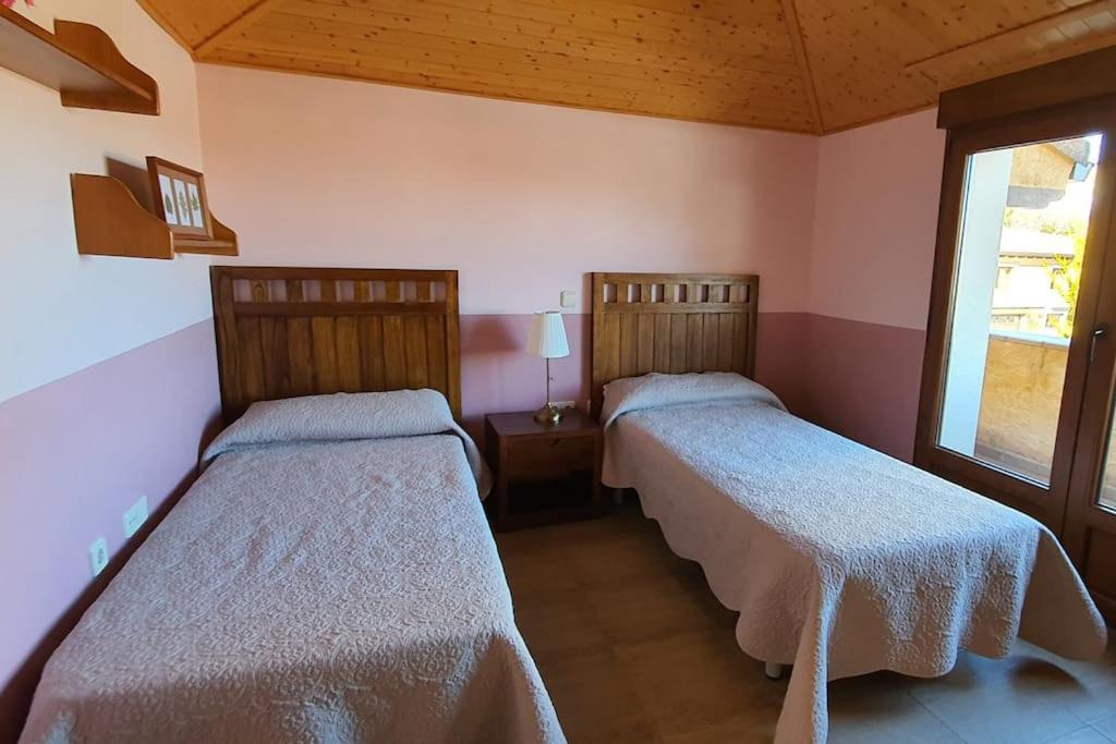 Casa Con Jardin En Holiday home Rascafria