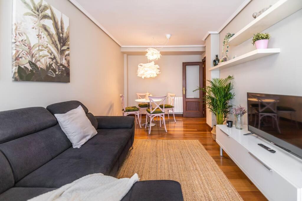 Apartamento Piso De Diseno En El Casco Antiguo *