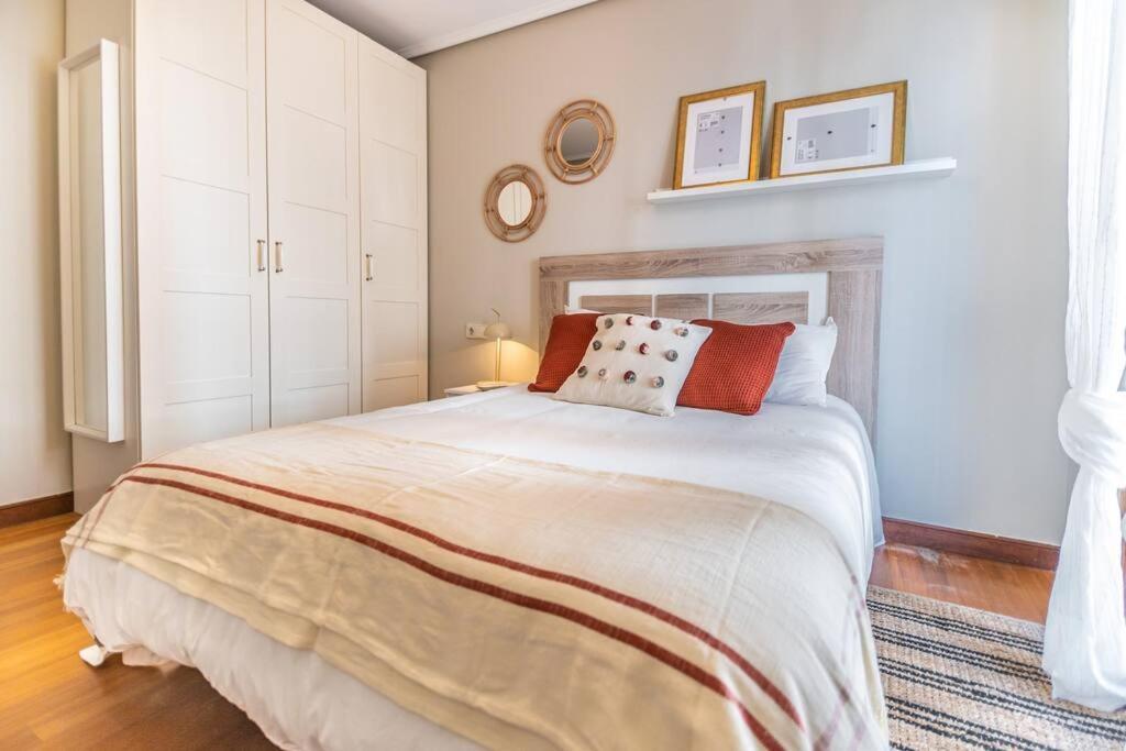 Apartamento Piso De Diseno En El Casco Antiguo Castro Urdiales