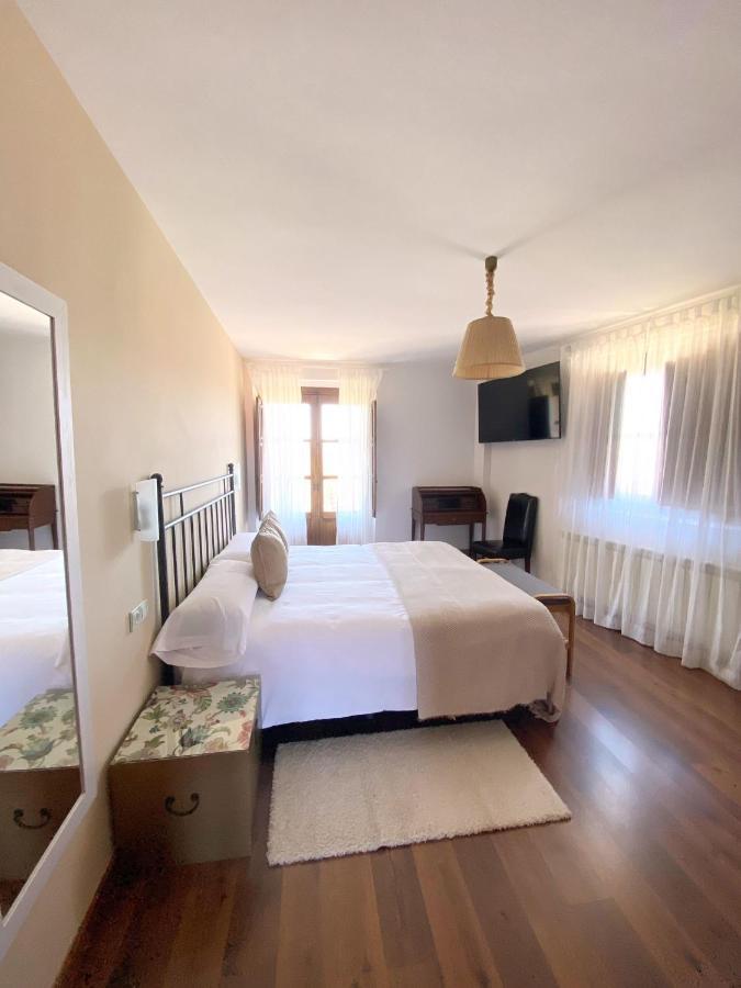 Hotel Rural Candela Y Plata 3*