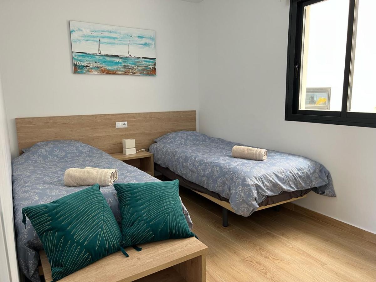 Luxurious Flat & Private Rooftop In Villamartin Orihuela Costa Apartment Dehesa de Campoamor (Orihuela Costa)