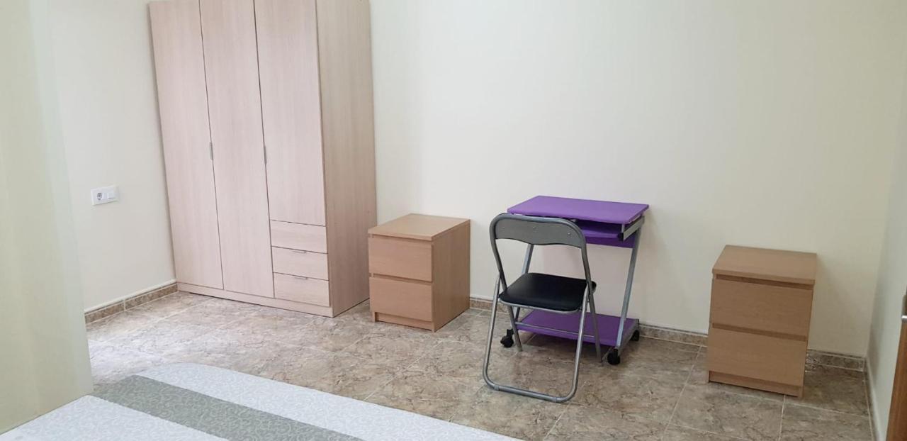 Privada Cerca De Valencia En Vivienda Compartida * Paterna