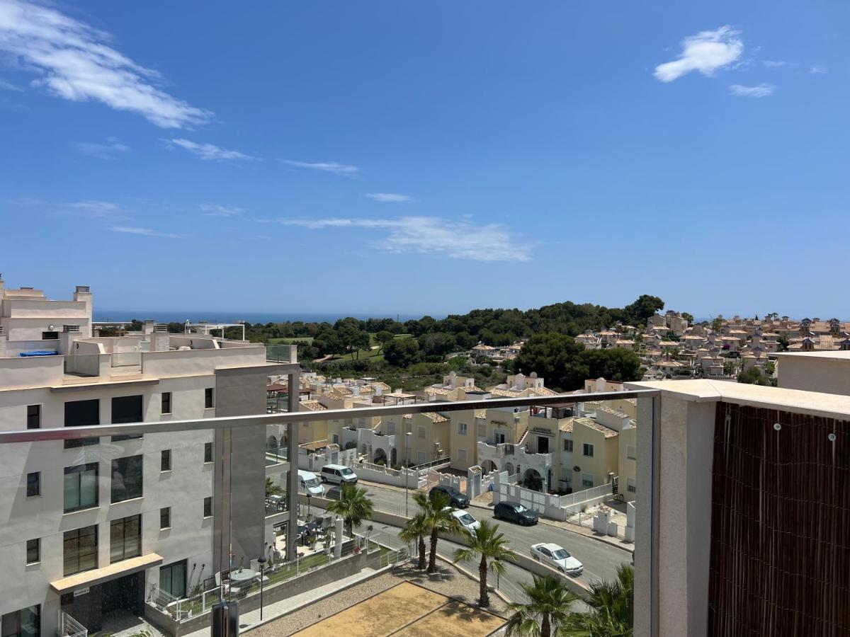 Luxurious Flat & Private Rooftop In Villamartin Orihuela Costa