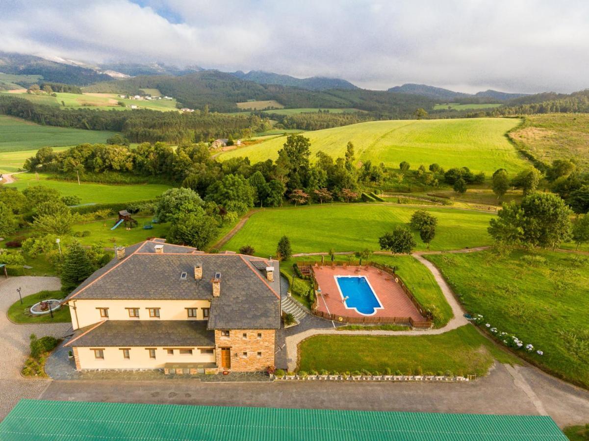Hacienda Llamabua * Navia