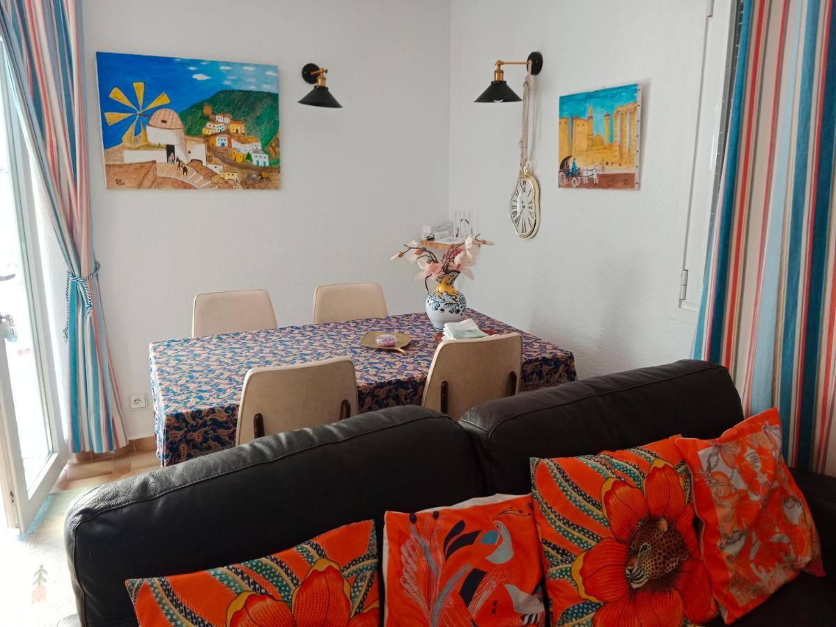 Stylish Family Villa, Near Beach,prive Parking,wifi Villa