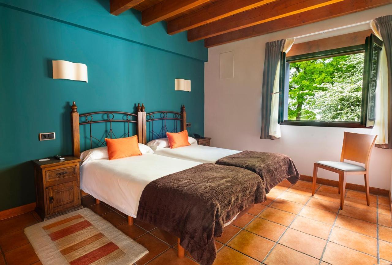 Aparthotel Rural Atxurra