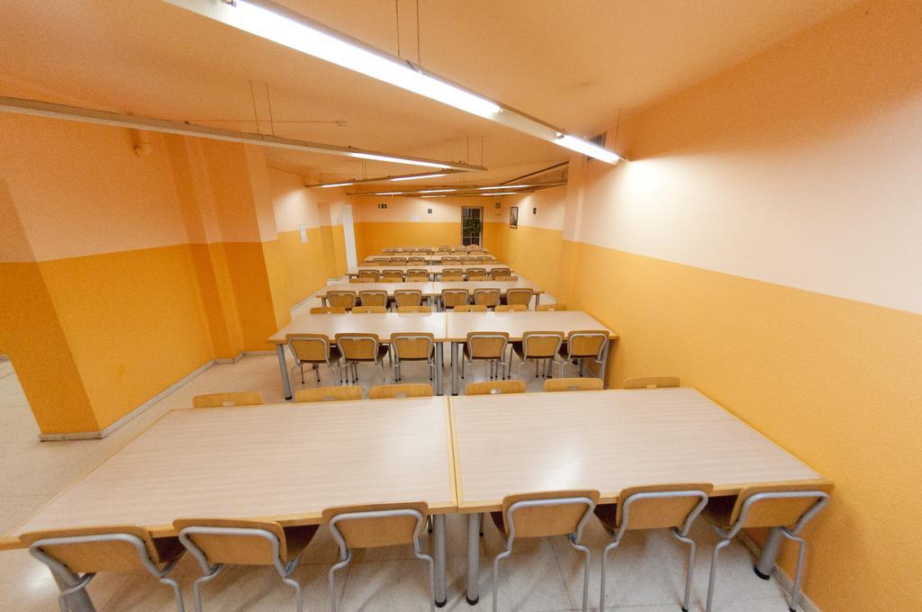 Sant Anastasi Hostel