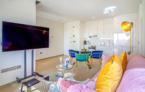 Apartment Intempo The First *