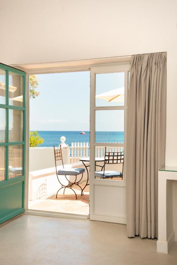 The Sea Club